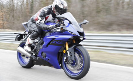 Yamaha YZF-R1