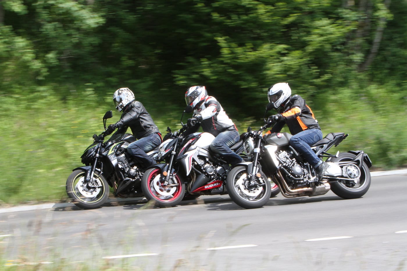 Naked-Bikes