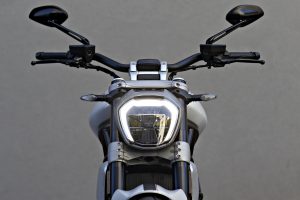 Ducati XDiavel gegen Harley FXDR 114