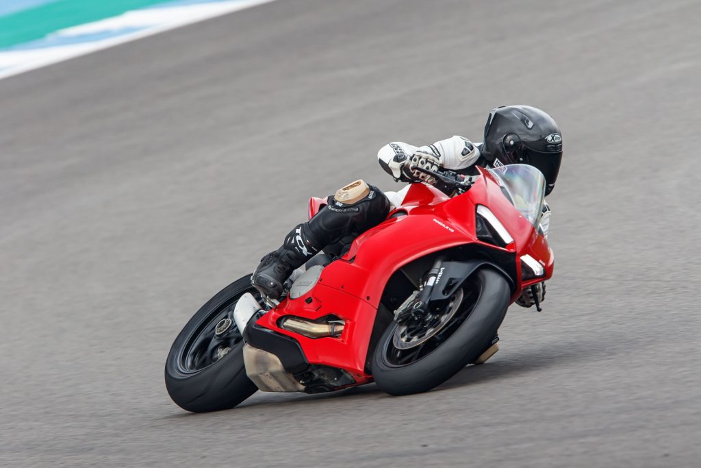 Ducati Streetfighter V2