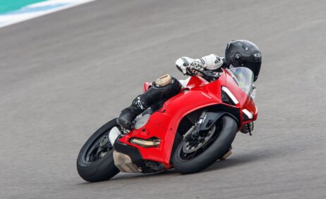 Ducati Streetfighter V2
