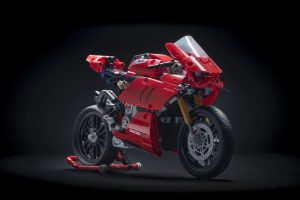 Ducati Panigale V4 R von Lego. Foto: ampnet/Ducati