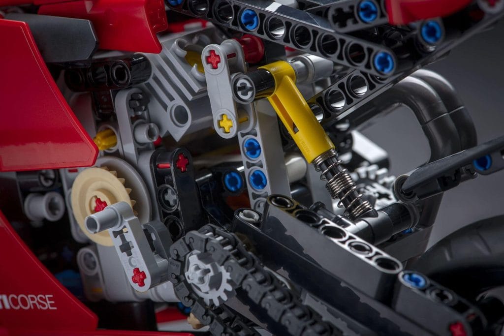 Ducati Panigale V4 R von Lego. Foto: ampnet/Ducati