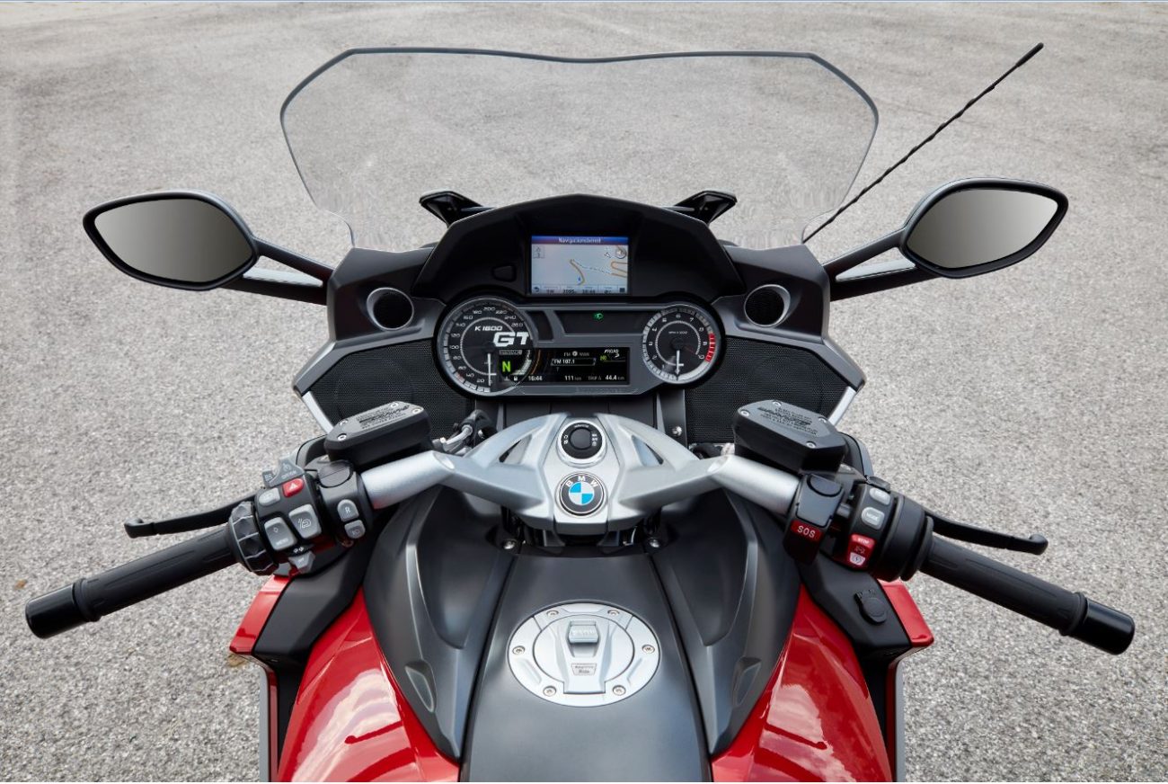 Luxustourer wie diese BMW K 1600 GT verfügen heute standardmässig über UKW-Radio. Foto: BMW/TÖFF-Archiv