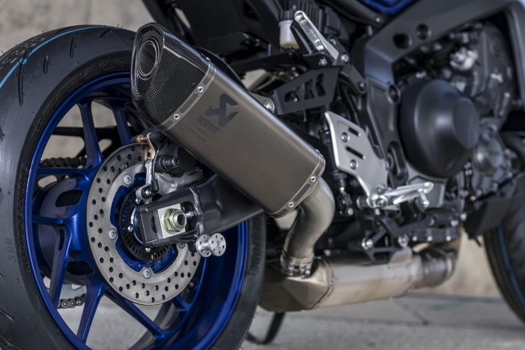 2021er Yamaha MT-09 Akrapovic-Auspuffanlage.