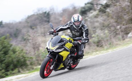 Aprilia Tuono 660 Test