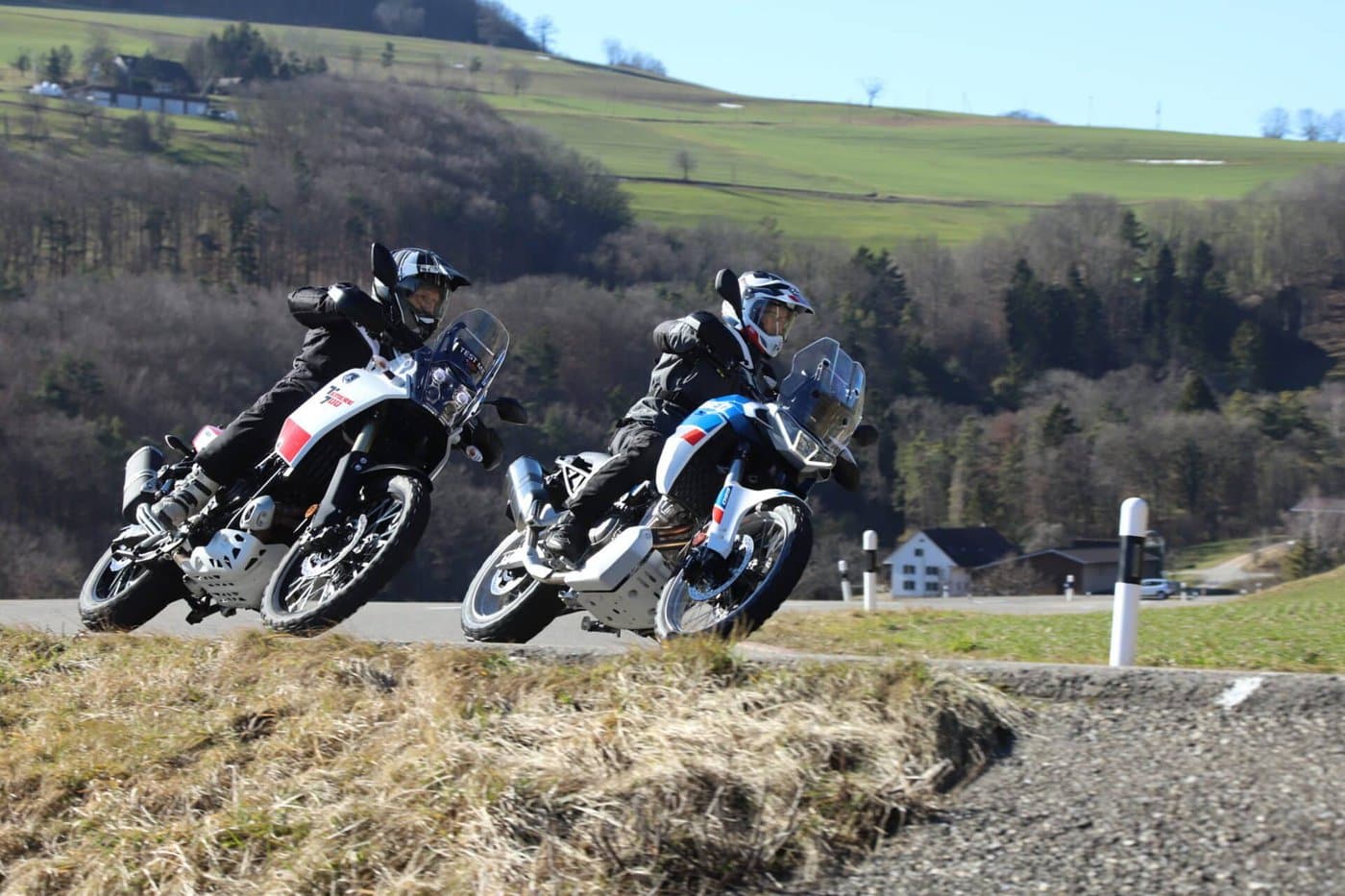 Aprilia Tuareg vs. Yamaha Ténéré 700