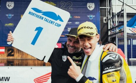 In Oschersleben feierte Lenoxx Phommara 2022 seinen ersten Sieg im Northern Talent Cup.