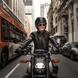 Motorradfahrerin