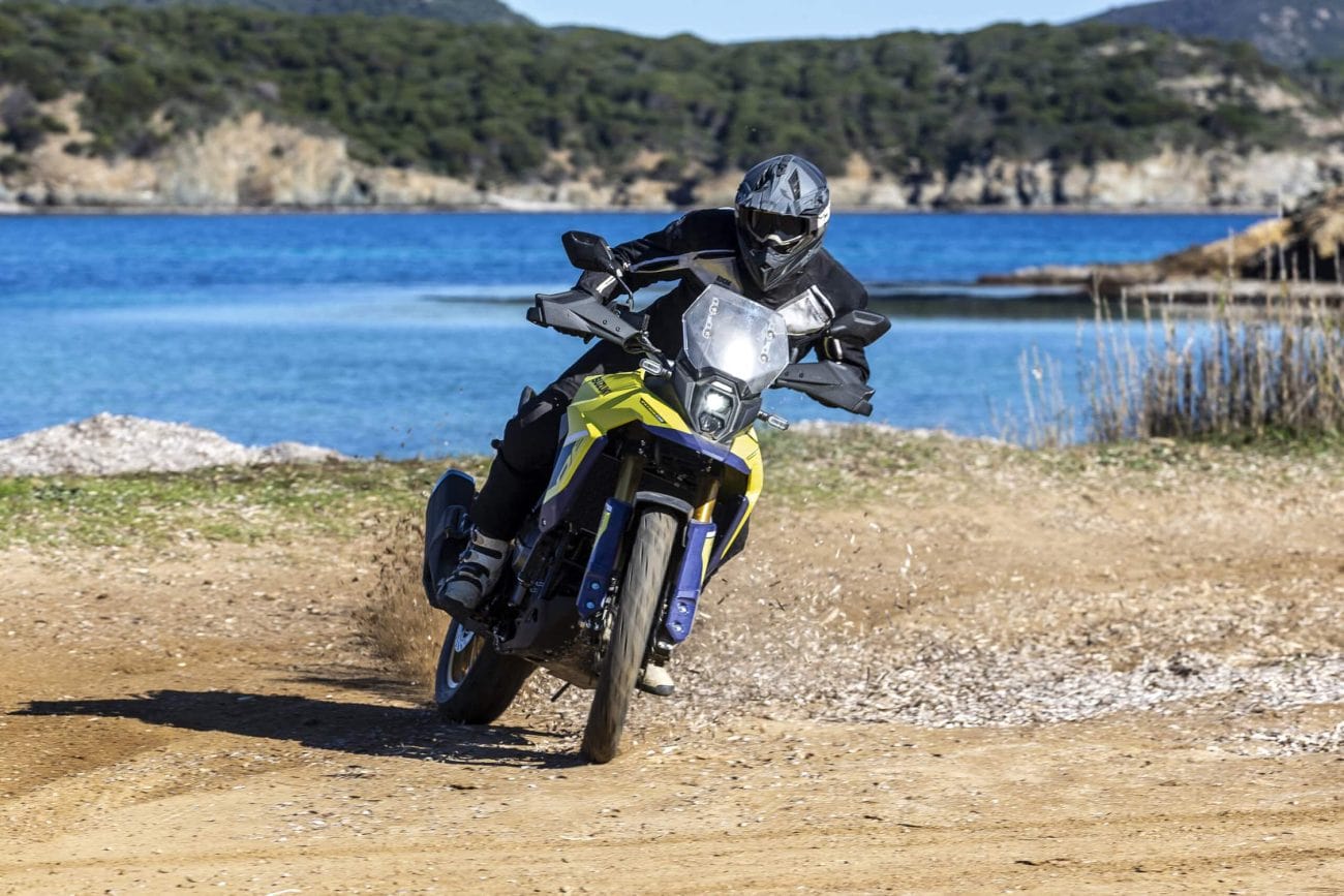 Suzuki V-Strom 800DE Test Video