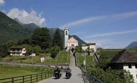 Mit dem Motorrad im Tessin.