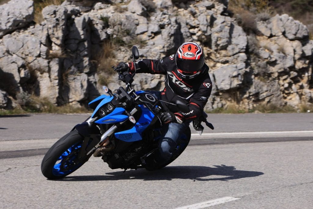 Suzuki GSX-8S Test