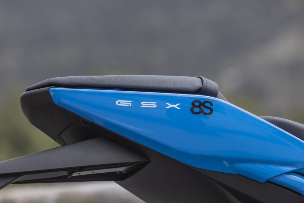 Suzuki GSX-8S Test