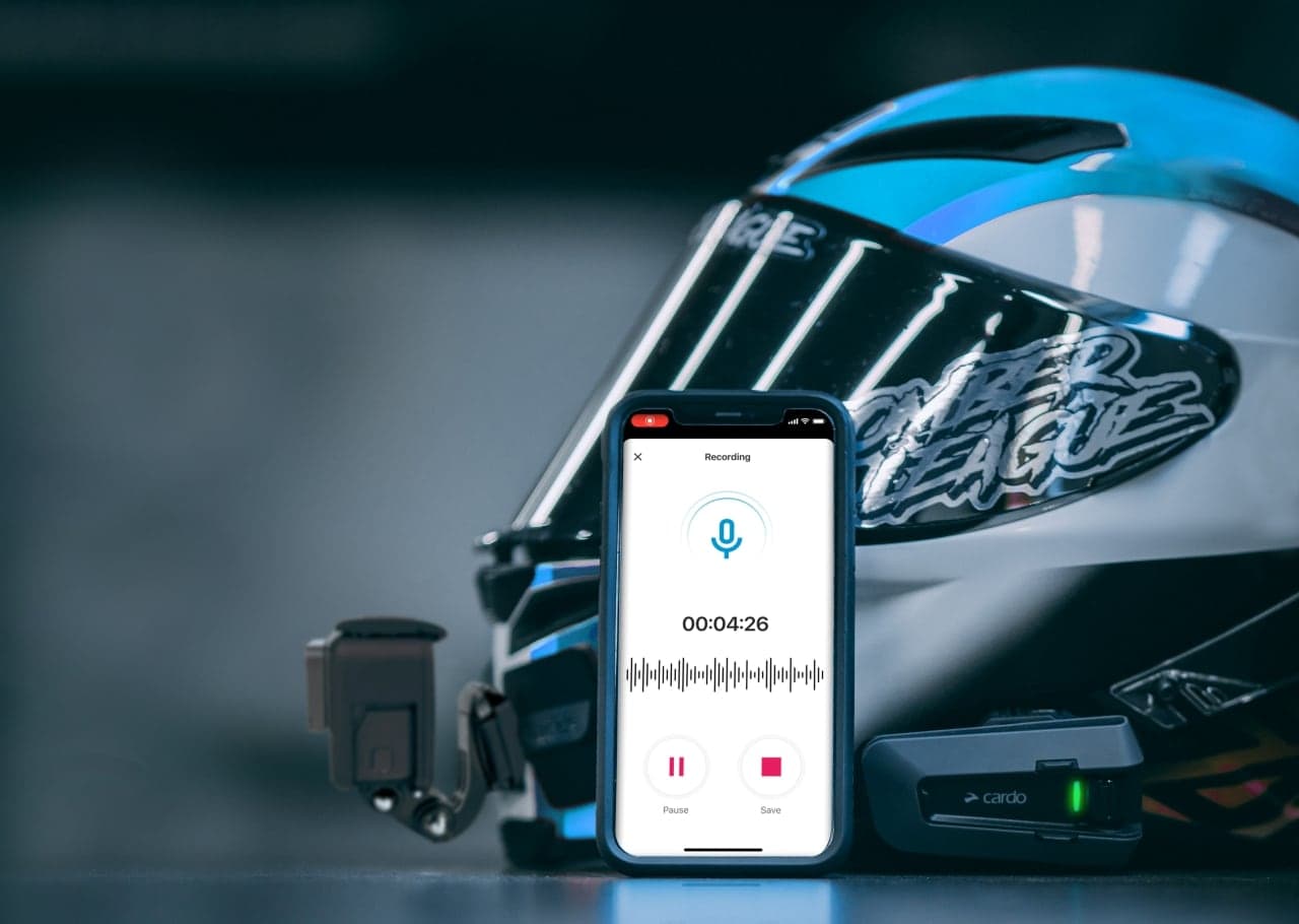 Das neueste Update vom Sommer 2023 erlaubt Voice Recording mit Cardo-Intercoms.