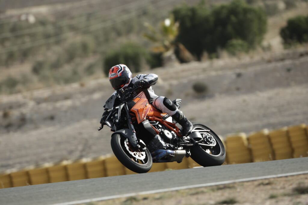 KTM 1390 Super Duke R Track Test Beschleunigung