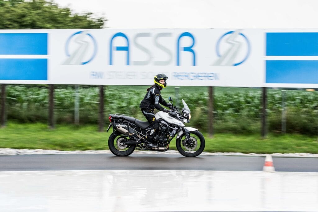 Vorteile bei der ASSR (Anti Schleuder Schule Regensdorf).