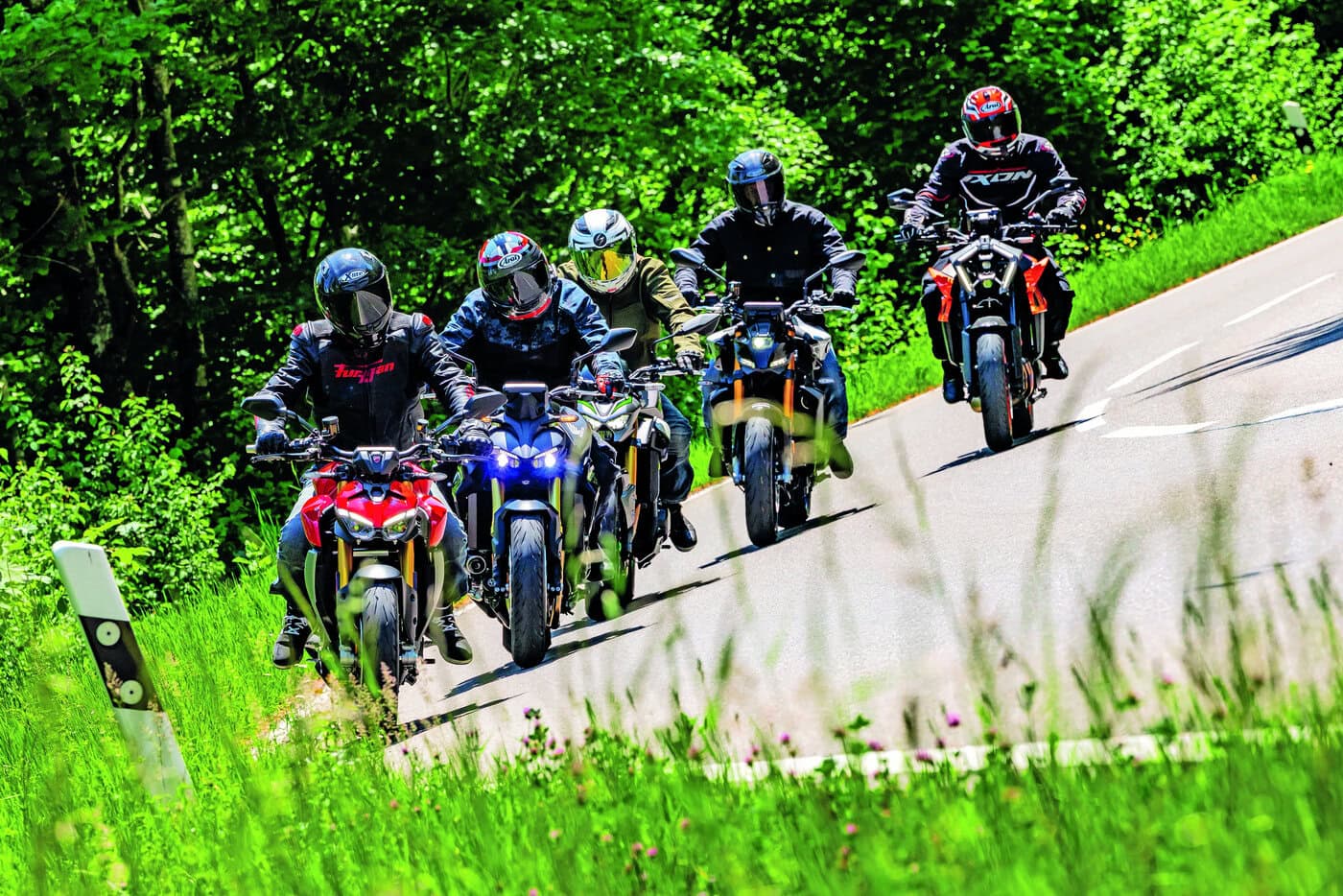 Kawasaki Z900 SE Vergleich