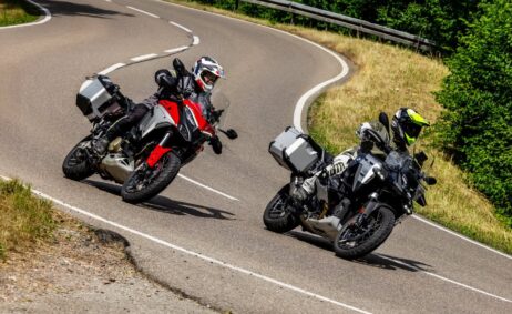 BMW R 1300 GS Adventure vs. Ducati Multistrada V4 Rally