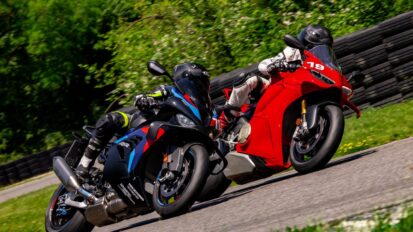 BMW M 1000 RR vs. Ducati Panigale V4 S